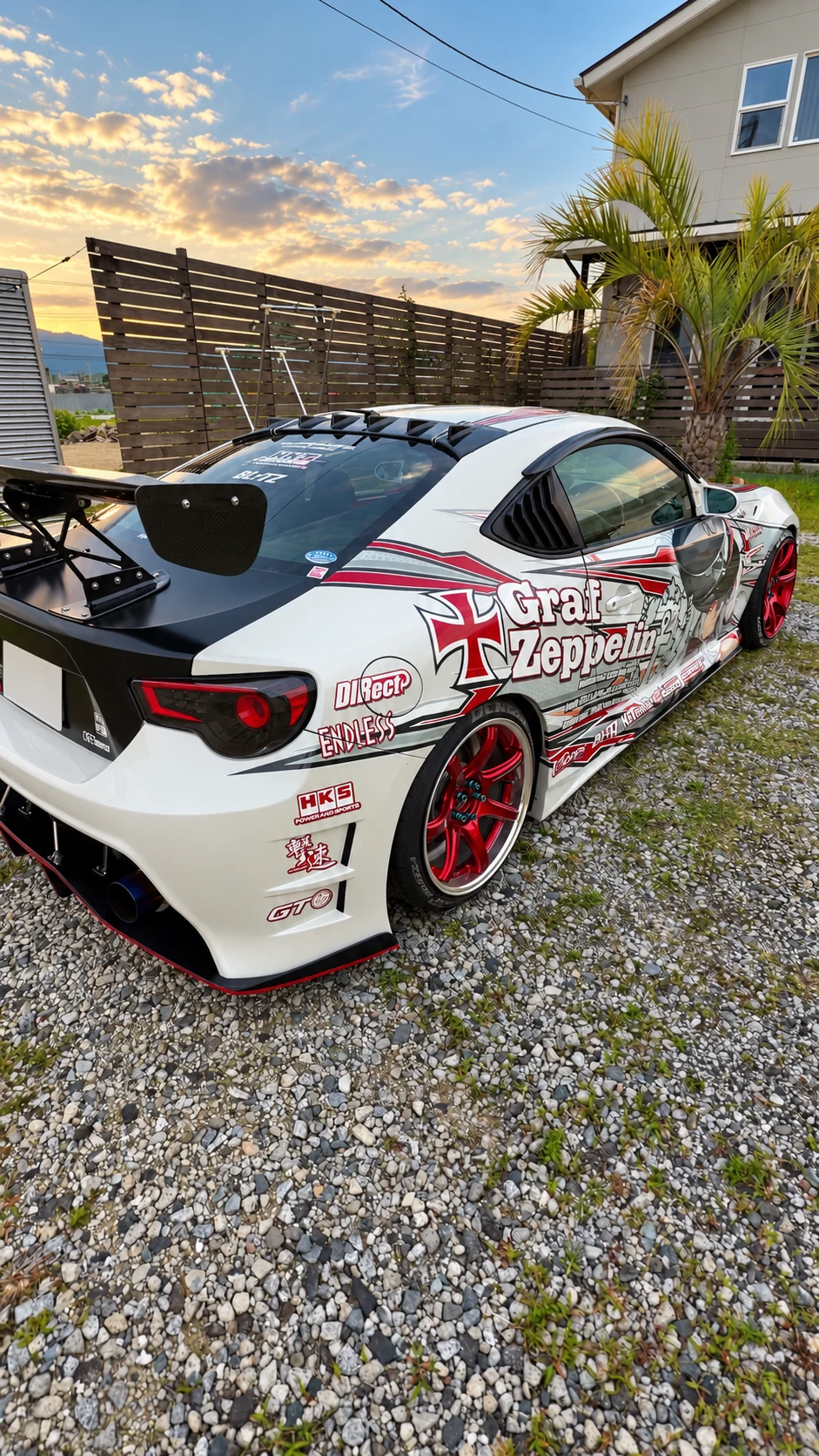 AR SPORTS製リアピースを装着したM様のトヨタ86 ZN6のリアビュー